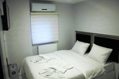 Paradise Airport Hotel