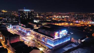 Doubletree by Hilton Istanbul Umraniye