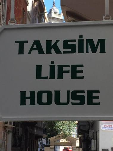 TAKSİM LİFE HOUSE