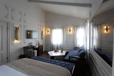 Fuga Constantinidis Design Houses - Special Category