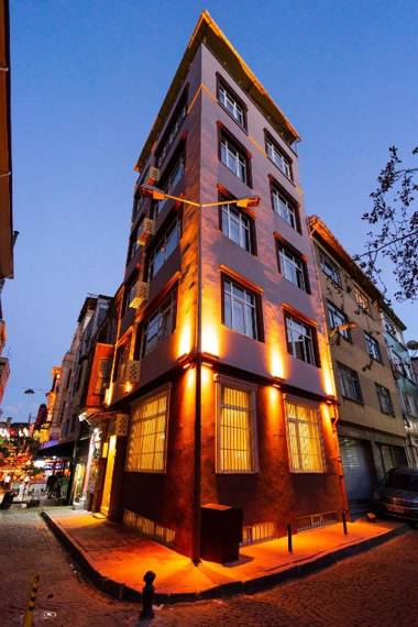 The First Ottoman Suites