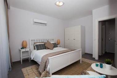 Truemar Hotels & Suites