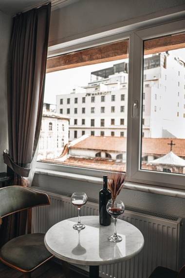 PANDAN KARAKOY SUİT