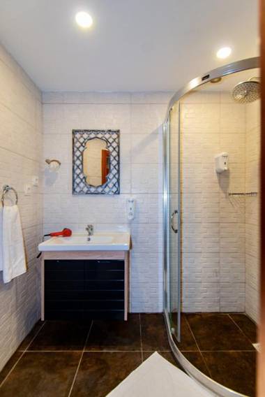 Naz Hotel Old Bazaar