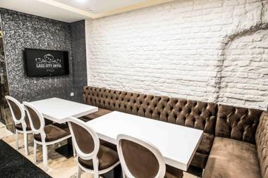 Lazz City Hotel
