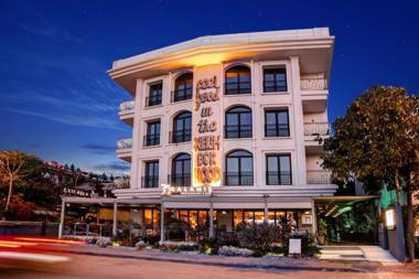 39 KALAMIŞ MARINA HOTEL