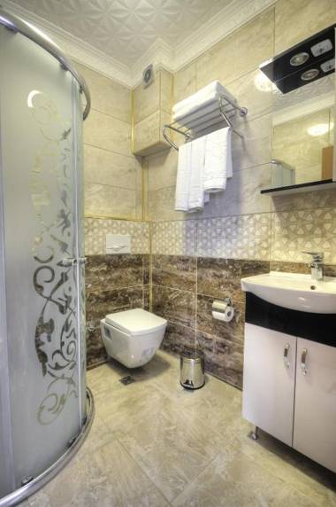 Mitra Downtown Hotel & Suites