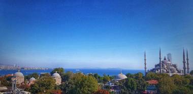 Nomade Old City Hotel