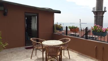 Tashkonak Studio Suites