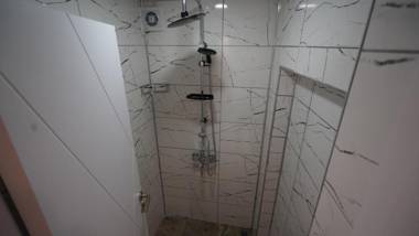 Blue Mansion Hotel & Flats