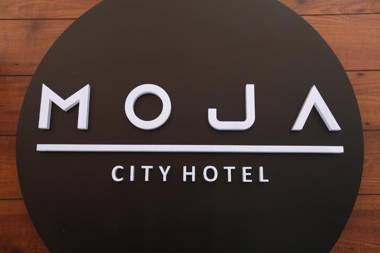 Moja City Hotel
