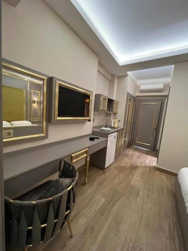 Taksim La Marino Hotel