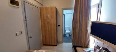 PARIS HOTEL CAFE RESTAURANT