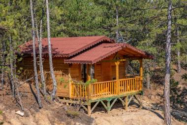 Tahtalı Göl Evleri