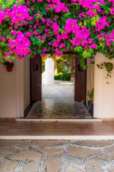 Manastir Hotel & Suites