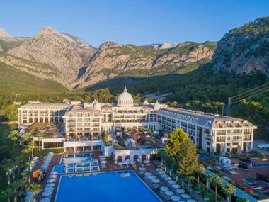 Amara Premier Palace Hotel