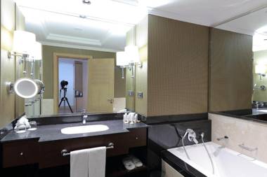 Amara Premier Palace Hotel
