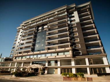 Lion Park Suites & Residence Hotel