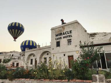 Milagre Cave Hotel