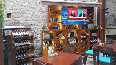 Cicerone Lodge Hotel