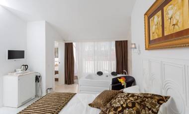 Wise Hotel & Spa - Adults Only