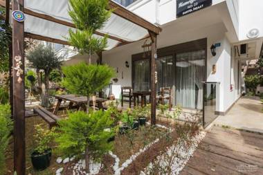 UNALOGLU APARTS (KAMELYA)