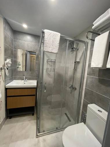 OPERA Boutique Hotel