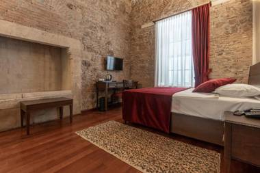 Giges King Boutique Hotel