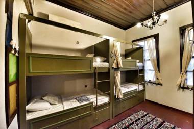 Tarihi kaleicinde sehrin merkezinde essiz hostel