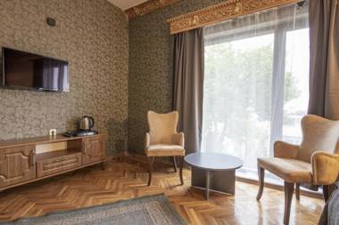 ARES BUSİNESS SUİT HOTEL 