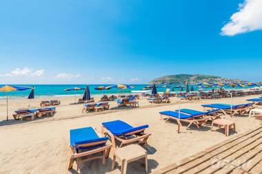 Lavinia Apart & Hotel