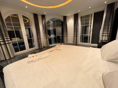 Amazing House with Private Pool in Antalya