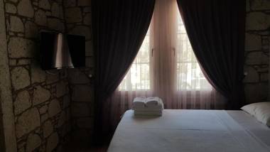 Alacati Alaris Hotel