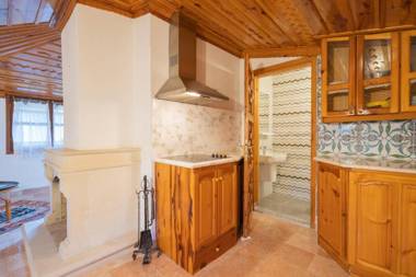 Liya Boutique Hotel & Suites