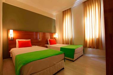 Sunlight Garden Hotel