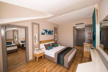 Palm World Side Resort & SPA