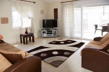 Spacious 2 Bed 2 Bath Home in one of Sides Most Popular Communities