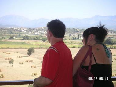 Babylon 40 - 1 bed private home Sleeps Up To 4