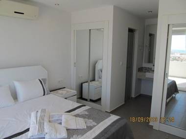 Luxury 2 bed private home close to the beach on a secure community