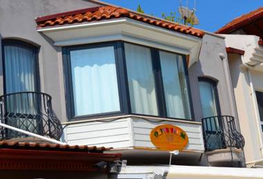 Sybelle Suites by Villa Safiya