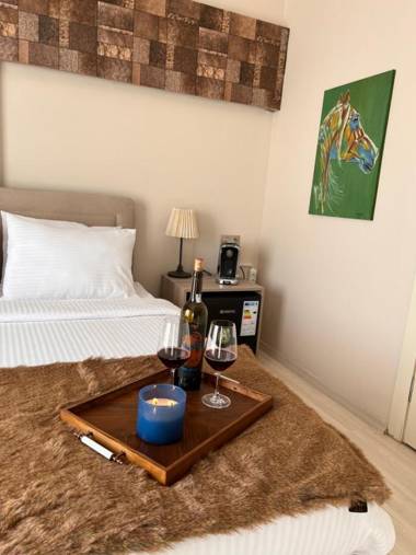 B. Equine Range Hotel