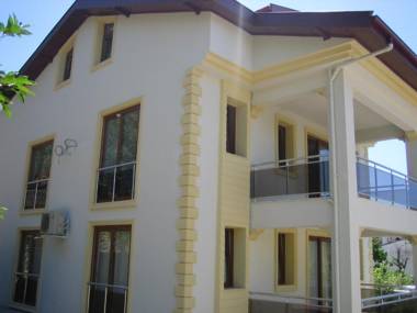 Anna Bella Apartments