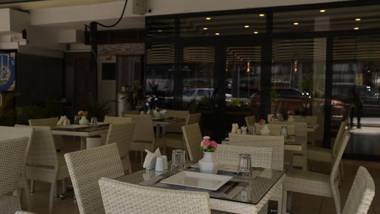 Alesta Seaside Residence