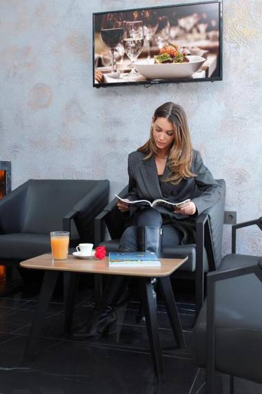 Melanj Airport Hotel