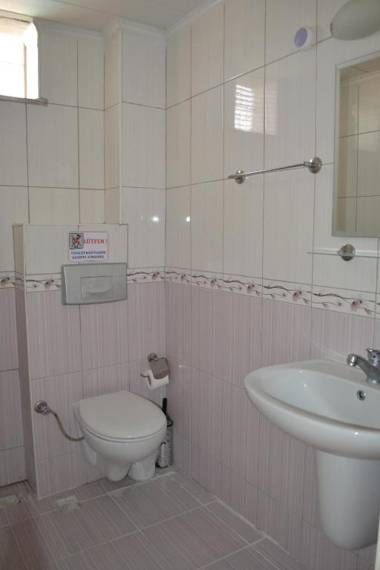 California Apart Hotel