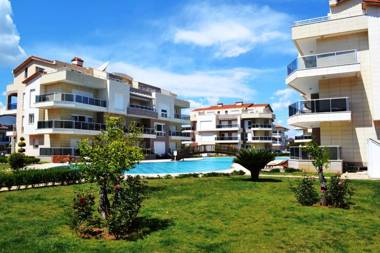 Antalya belek odyssey park ground floor 2 bedrooms pool view close to center