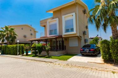 Paradise Town Villa Lucky