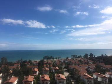 GoldenPark King Suites with Balcony & Sea view