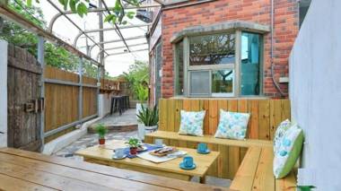 Squirrel meets Flowers 松鼠遇見花一號店