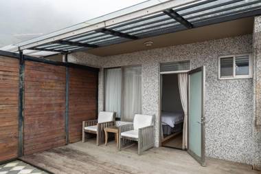 Mountain Traveler Inn